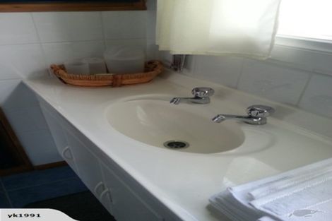 Photo of property in 402 State Highway 2, Mangatawhiri, Pokeno, 2471