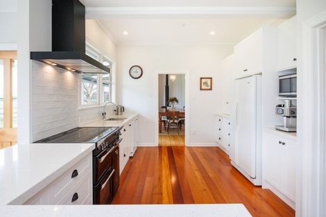 Photo of property in 11 Lawton Road, Feilding, 4775