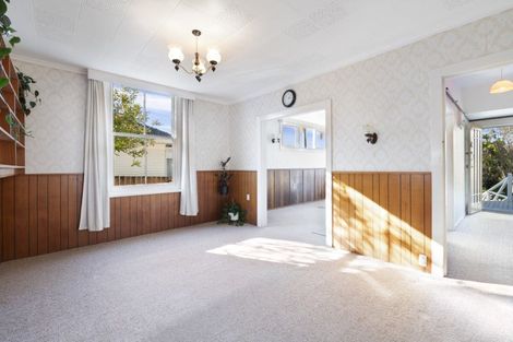 Photo of property in 50 Woodside Avenue, Northcote, Auckland, 0627