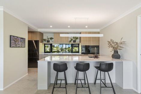 Photo of property in 51 Fernbrook Drive, Hurworth, New Plymouth, 4310