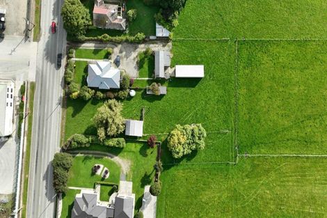 Photo of property in 93 Seaward Road, Edendale, 9825