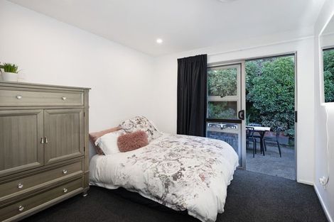 Photo of property in 99 Akaroa Drive, Maupuia, Wellington, 6022