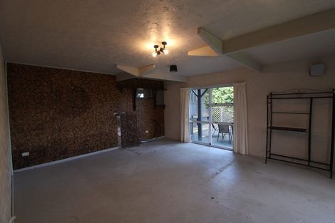 Photo of property in 2/82 Mill Road, Lower Vogeltown, New Plymouth, 4310