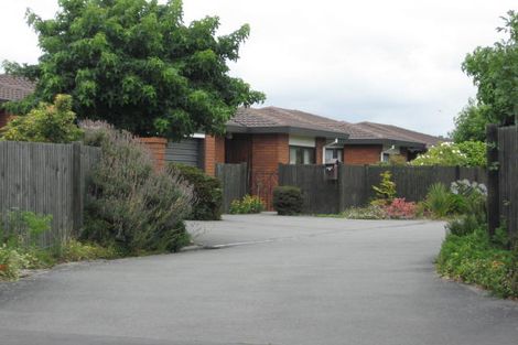 Photo of property in 2/32 Hanrahan Street, Upper Riccarton, Christchurch, 8041