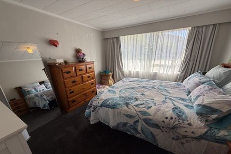 Photo of property in 51a Kebbell Grove, Epuni, Lower Hutt, 5011