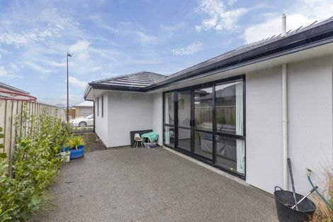 Photo of property in 25 Crossley Avenue, Woodend, 7610