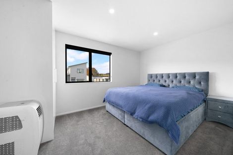 Photo of property in 6 Farranfore Road, Opaheke, 2113