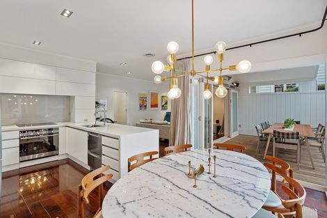 Photo of property in 17 West End Road, Herne Bay, Auckland, 1022