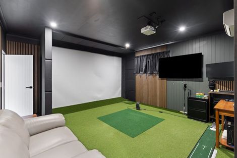 Photo of property in 12 Ivy Lane, Kelvin Grove, Palmerston North, 4414