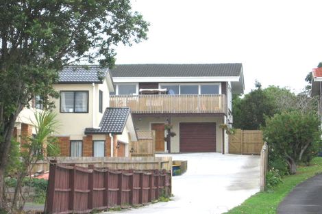 Photo of property in 6a Manhattan Heights, Glendene, Auckland, 0602