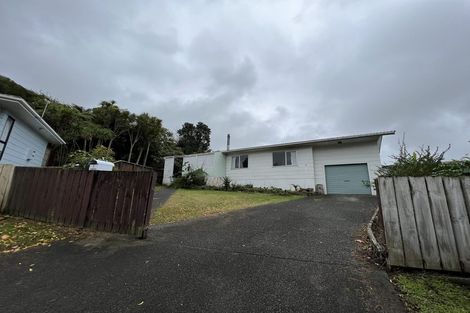Photo of property in 4 Fernhaven Place, Massey, Auckland, 0614