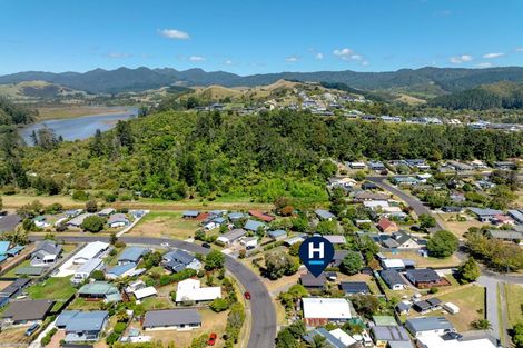 Photo of property in 106 Mckellar Place, Whangamata, 3620