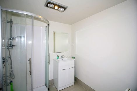 Photo of property in 37 Mountbatten Avenue, Hillcrest, Auckland, 0627