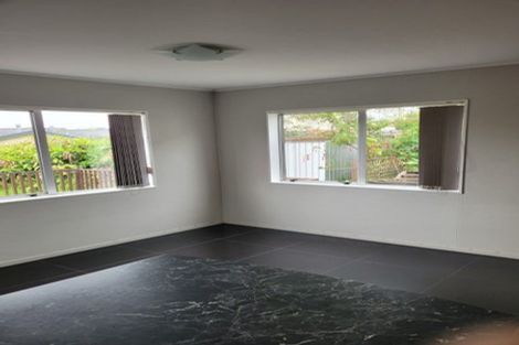 Photo of property in 1/39 Seabrook Avenue, New Lynn, Auckland, 0600