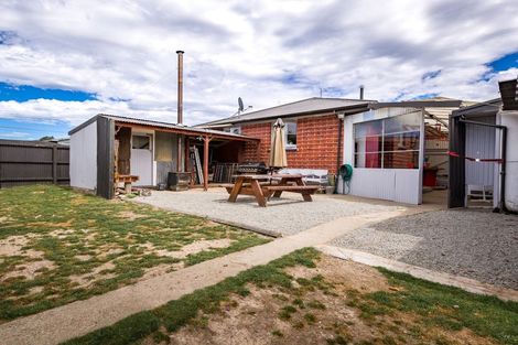 Photo of property in 3 Wall Street, Waimate, 7924