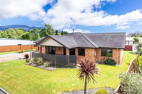 Photo of property in 19 Topia Drive, Turangi, 3334