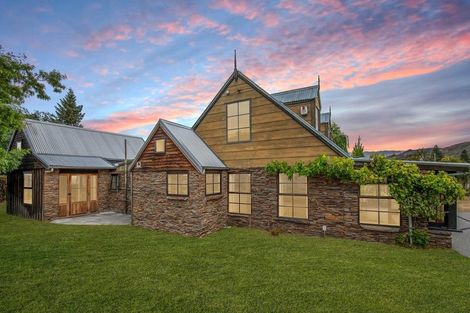 Photo of property in 21 Dunstan Street, Clyde, 9330