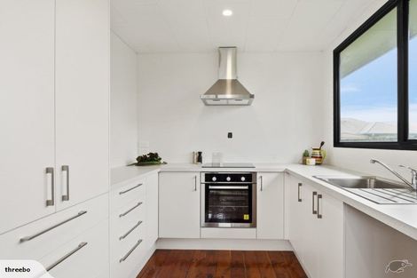 Photo of property in 12a Doncaster Drive, Papamoa Beach, Papamoa, 3118