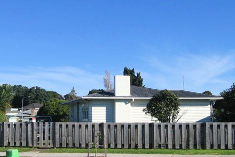 Photo of property in 1/2 Swaffield Road, Papatoetoe, Auckland, 2025