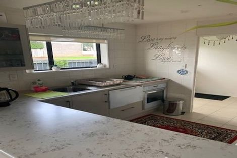 Photo of property in 1/3 West Street, Papakura, 2110