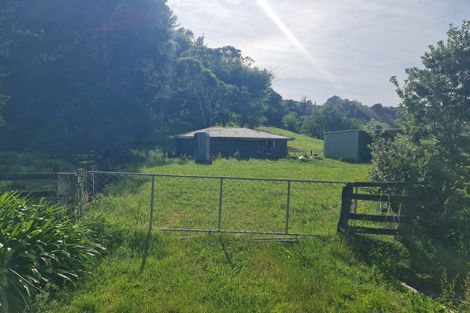 Photo of property in 28 Domain Road, Ormond, Gisborne, 4071