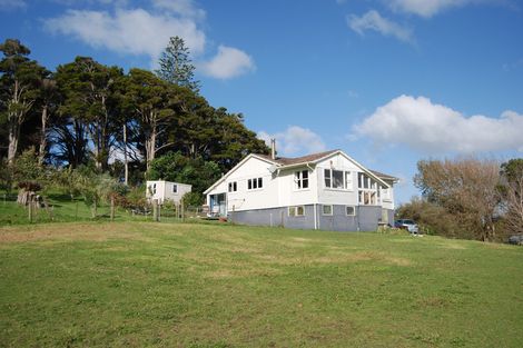 Photo of property in 6b Mountain Road, Kaiwaka, Maungaturoto, 0587