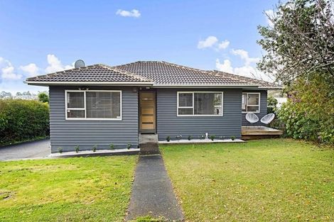 Photo of property in 1 Brunner Road, Glen Eden, Auckland, 0602