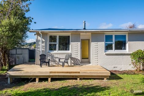 Photo of property in 2/121 Clouston Park Road, Clouston Park, Upper Hutt, 5018