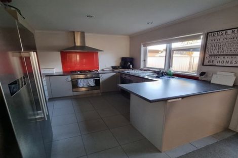 Photo of property in 16 Diamond Grove, Brown Owl, Upper Hutt, 5018