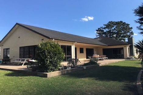 Photo of property in 68 Shelter Drive, Greenhithe, Auckland, 0632