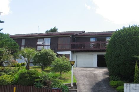 Photo of property in 35 Jellicoe Road, Murrays Bay, Auckland, 0630