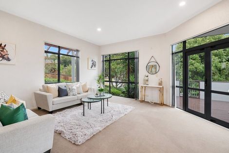 Photo of property in 17 Jacanas Place, Unsworth Heights, Auckland, 0632