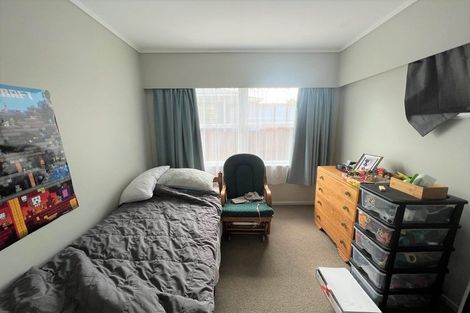 Photo of property in 18 Archmillen Avenue, Pakuranga Heights, Auckland, 2010