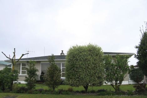 Photo of property in 220 Sunnybank Crescent, Camberley, Hastings, 4120