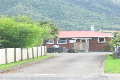 Photo of property in 17c Clouston Park Road, Clouston Park, Upper Hutt, 5018