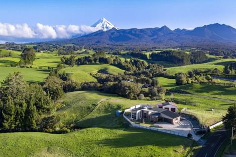 Photo of property in 1375 Carrington Road, Hurworth, New Plymouth, 4371