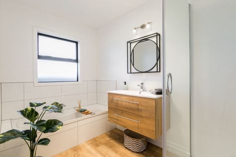 Photo of property in 28a Anzac Avenue, Onekawa, Napier, 4110