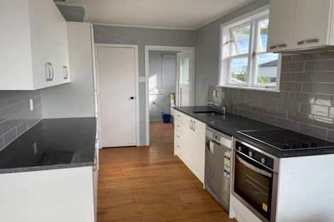 Photo of property in 1/17 Astley Avenue, New Lynn, Auckland, 0600