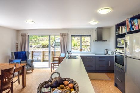 Photo of property in 142 Waiheke Road, Waiheke Island, 1971