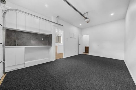 Photo of property in 20a Lendic Avenue, Henderson, Auckland, 0612
