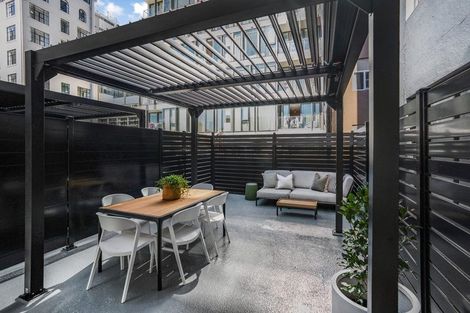 Photo of property in 1/11 Courtenay Place, Te Aro, Wellington, 6011