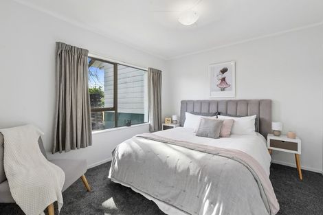 Photo of property in 4/448 Glenfield Road, Glenfield, Auckland, 0629