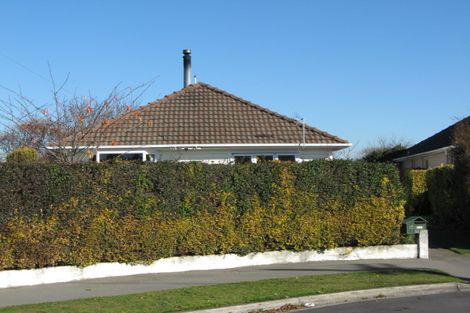 Photo of property in 15 Kinnaird Place, Hillmorton, Christchurch, 8025