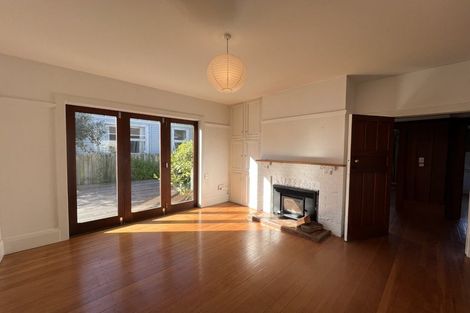 Photo of property in 33 Rogers Street, Sydenham, Christchurch, 8023