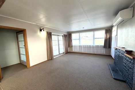 Photo of property in 6 Ranfurly Street, Waitara, 4320
