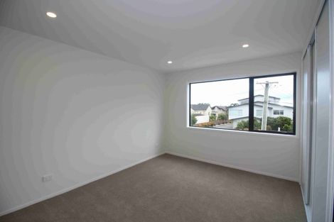 Photo of property in 122a Bucklands Beach Road, Bucklands Beach, Auckland, 2012