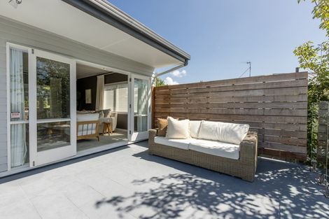 Photo of property in 16 Simla Avenue, Havelock North, 4130