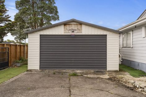 Photo of property in 369 Bucklands Beach Road, Bucklands Beach, Auckland, 2012