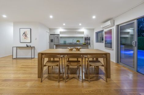 Photo of property in 15a St Michaels Avenue, Point Chevalier, Auckland, 1022