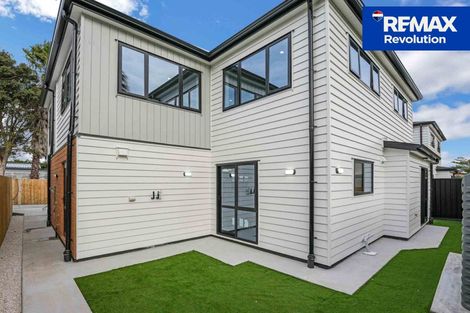 Photo of property in 21 Blanes Road, Weymouth, Auckland, 2103